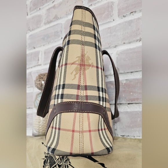 🤎🖤GUC BURBERRY Harmarket Check Hand Bag 🖤🤎 - Picture 2 of 9